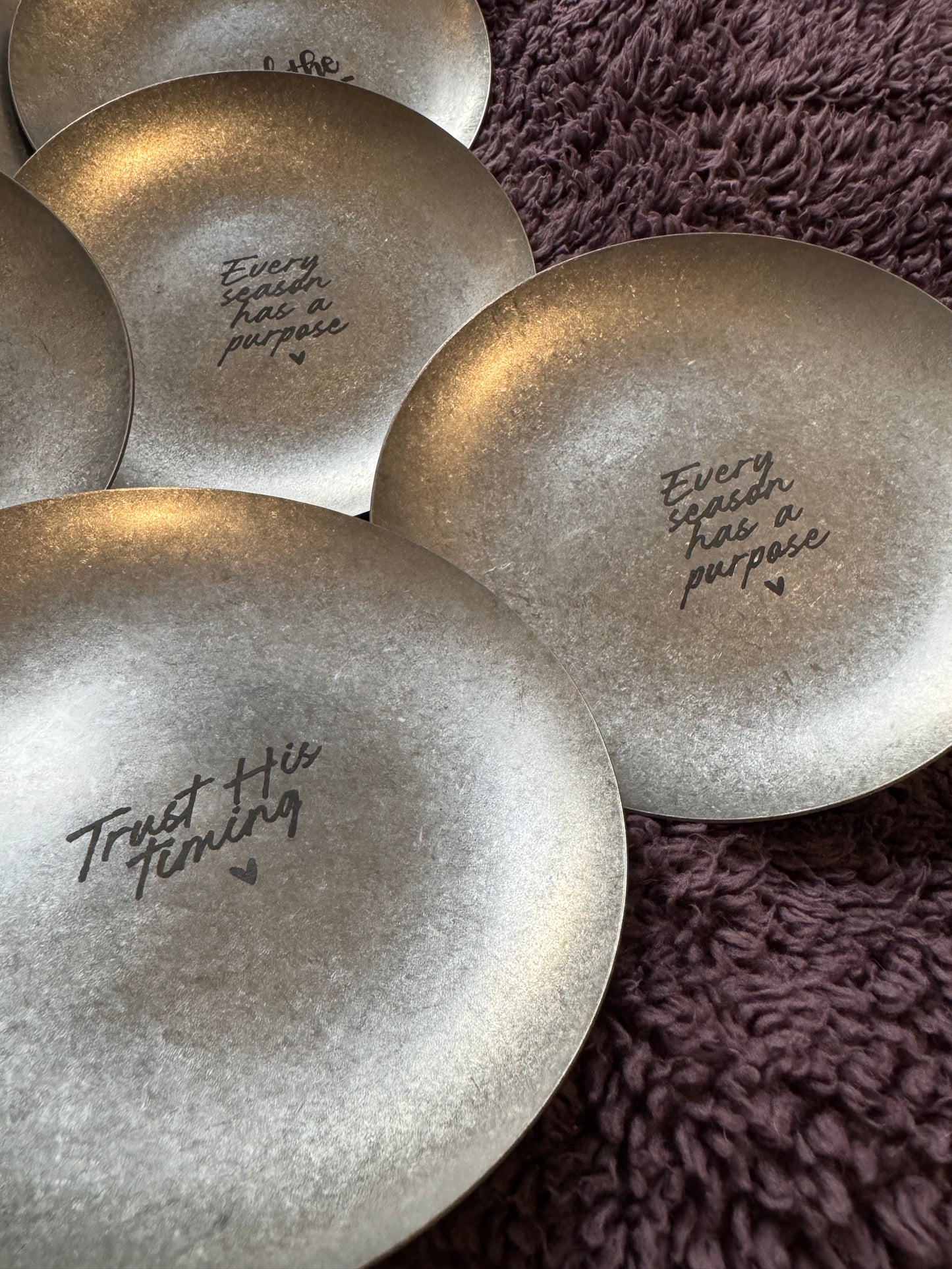 Thoughtful metal trinket tray