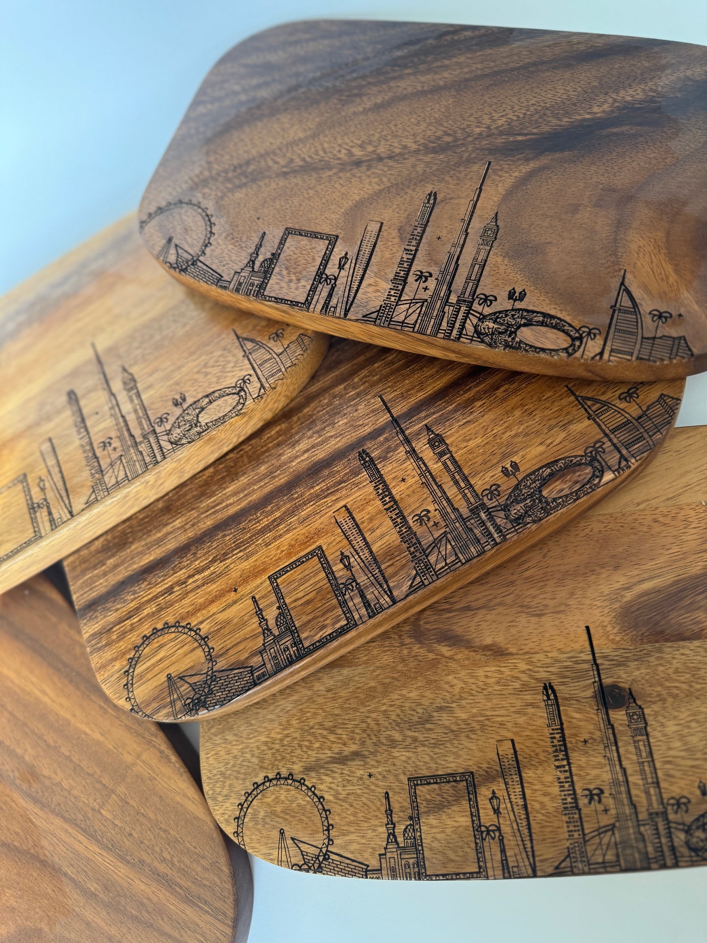 Skyline acacia board - no personalization