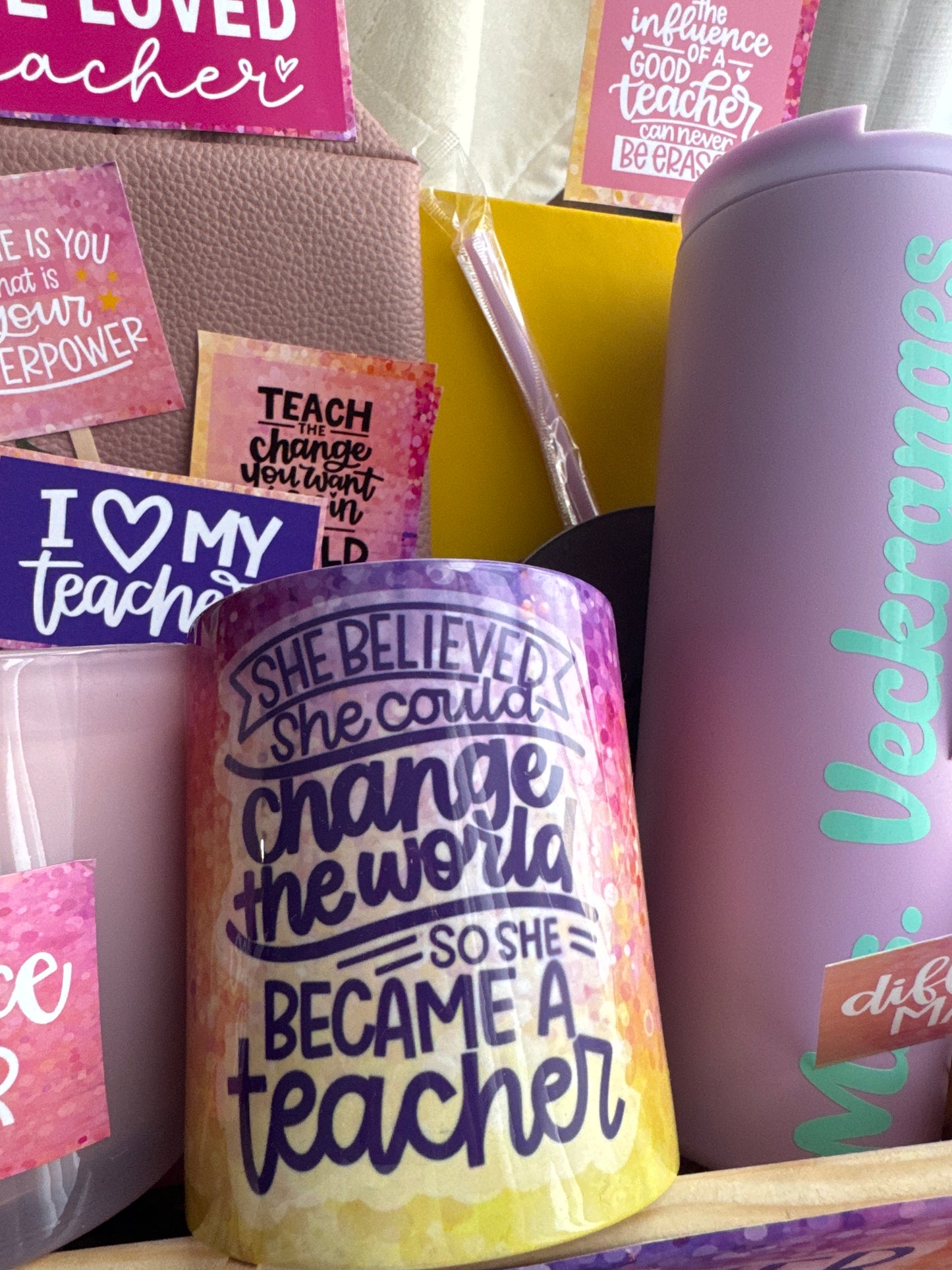 This teacher teaches with love crateful