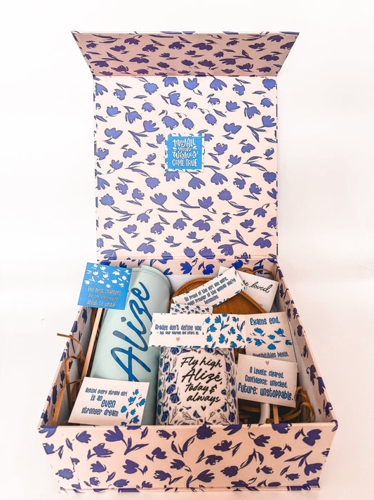 Congratulations! box with 3 elements